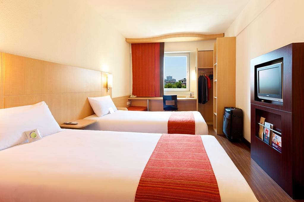Ibis Ningbo Qianhu Plaza Hotel Dış mekan fotoğraf