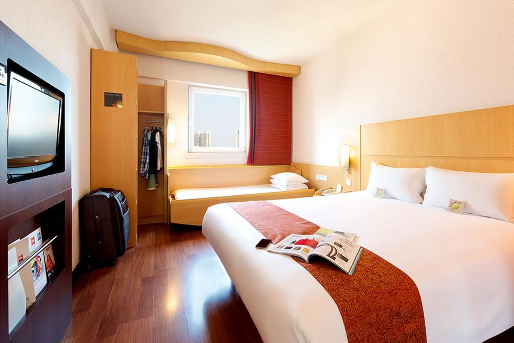 Ibis Ningbo Qianhu Plaza Hotel Dış mekan fotoğraf