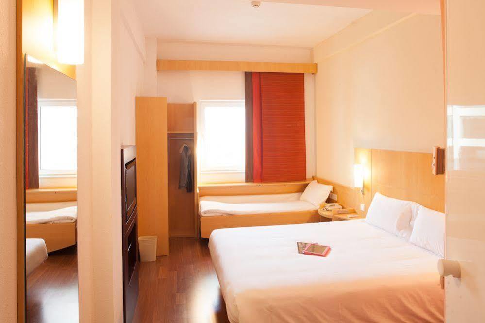 Ibis Ningbo Qianhu Plaza Hotel Dış mekan fotoğraf